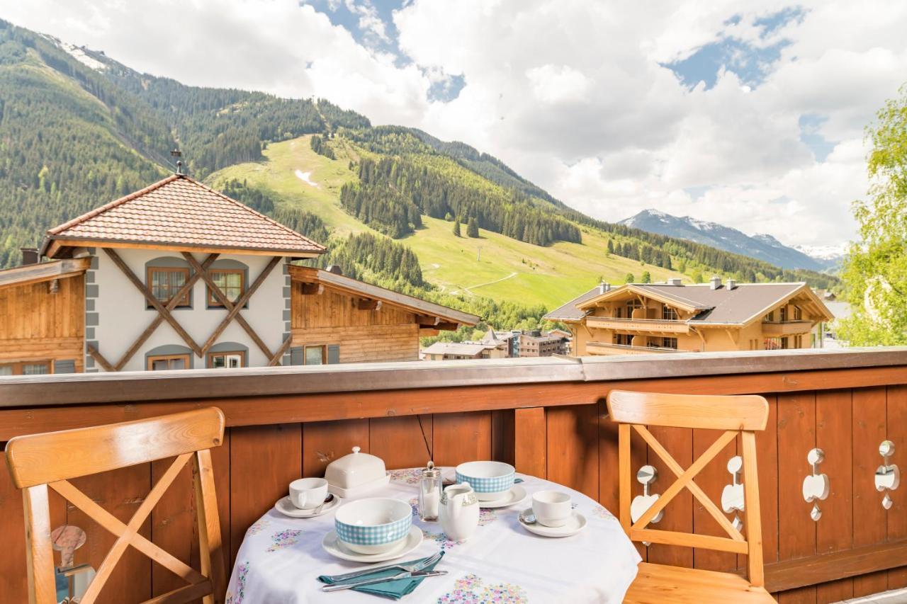 Appartements Bernhofer Saalbach-Hinterglemm Bagian luar foto