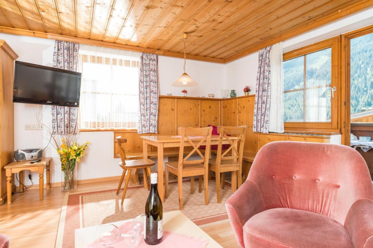 Appartements Bernhofer Saalbach-Hinterglemm Bagian luar foto