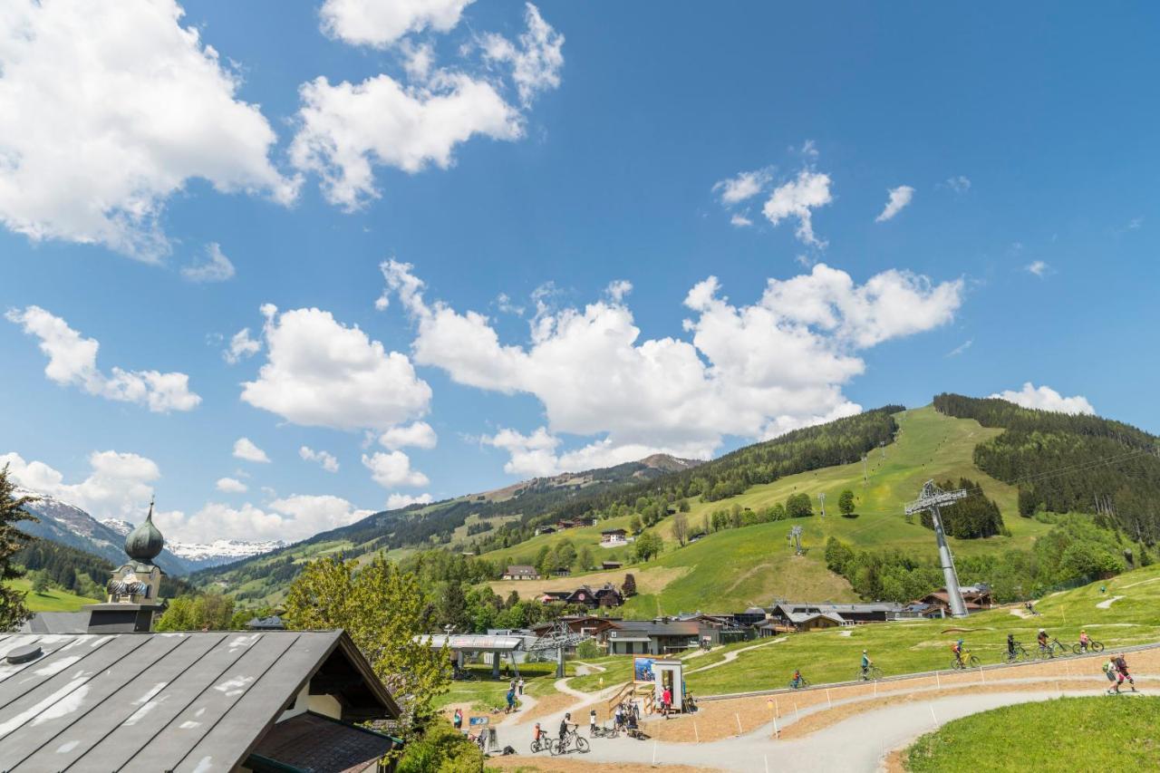 Appartements Bernhofer Saalbach-Hinterglemm Bagian luar foto